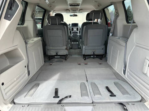 2010 Chrysler Town and Country Touring