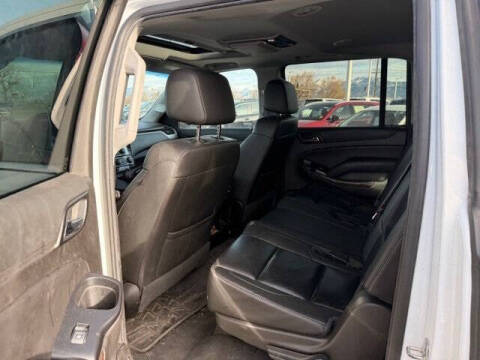 2019 Chevrolet Suburban LT