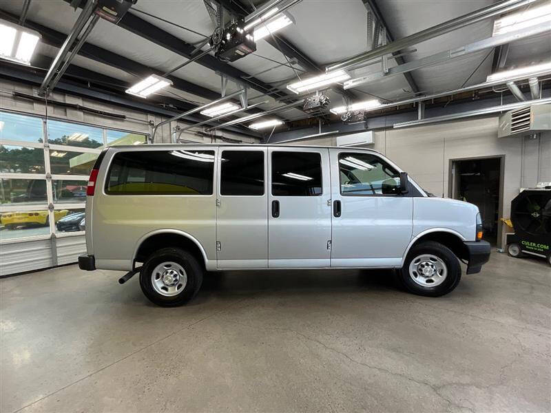 2024 Chevrolet Express 2500
