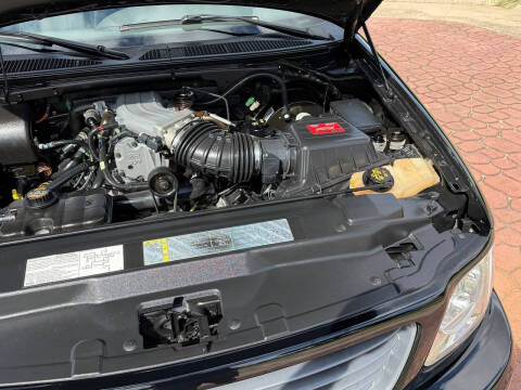 2004 Ford F-150 SVT Lightning