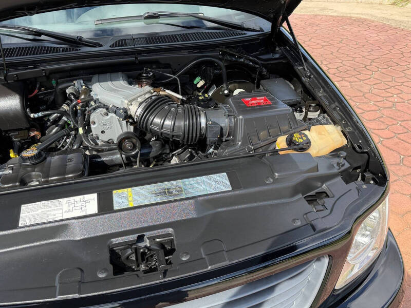 2004 Ford F-150 SVT Lightning