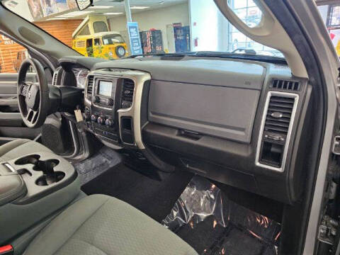 2019 RAM 1500 Classic SLT