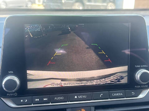 2025 Nissan Altima 2.5 SV