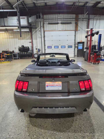 2002 Ford Mustang GT Deluxe