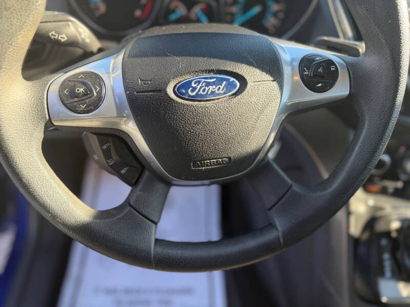 2016 Ford Escape S