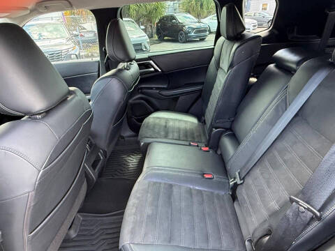 2022 Mitsubishi Outlander SE Launch Edition