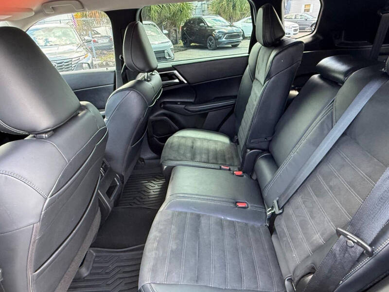 2022 Mitsubishi Outlander SE Launch Edition