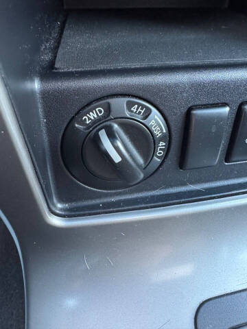 2005 Nissan Pathfinder SE