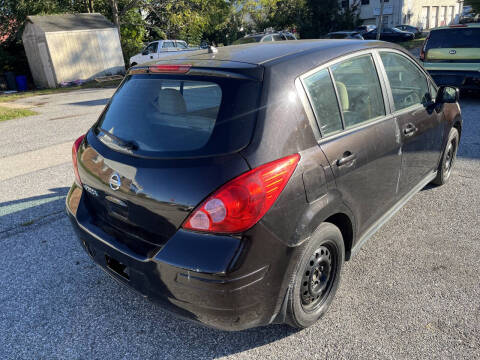 2011 Nissan Versa 1.8 S