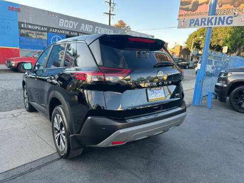 2022 Nissan Rogue SV