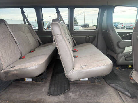 2017 Chevrolet Express LT 3500