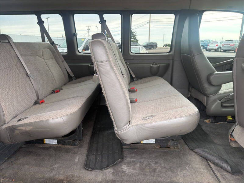 2017 Chevrolet Express LT 3500