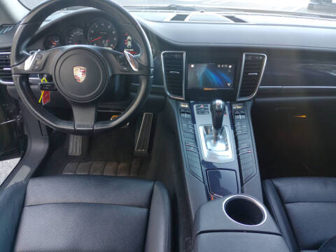 2012 Porsche Panamera