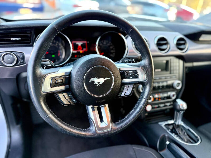 2017 Ford Mustang EcoBoost