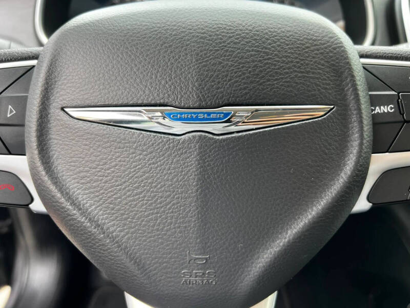 2016 Chrysler 200