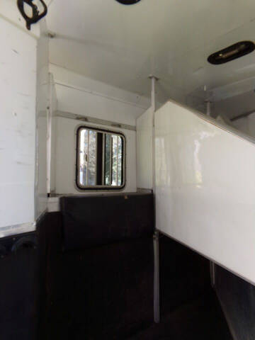 2008 Kiefer Built Trails End Package