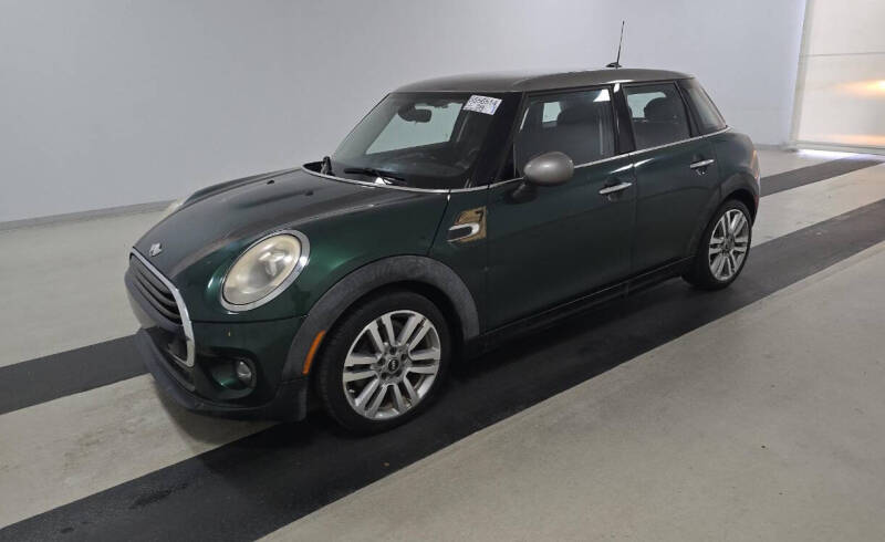 2017 MINI Hardtop 4 Door Cooper