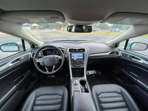 2020 Ford Fusion SEL