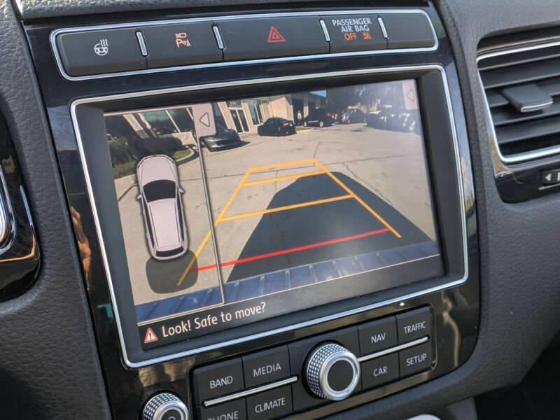 2017 Volkswagen Touareg V6 Wolfsburg