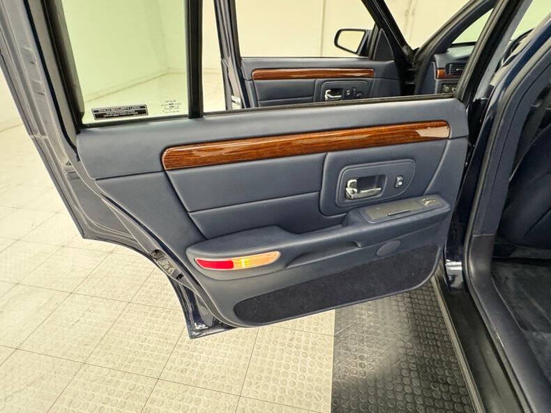 1997 Cadillac DeVille D'elegance