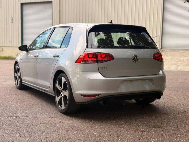 2016 Volkswagen Golf GTI S