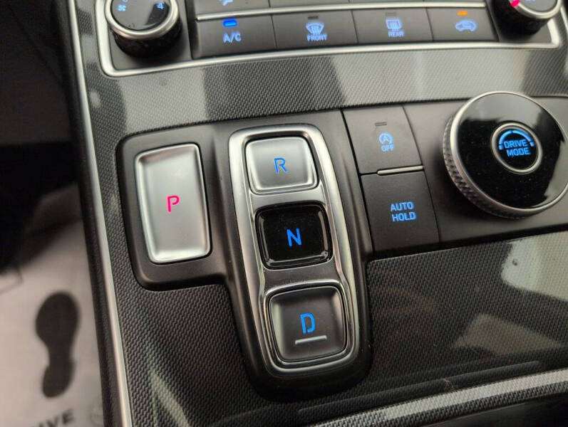 2021 Hyundai Santa Fe SE