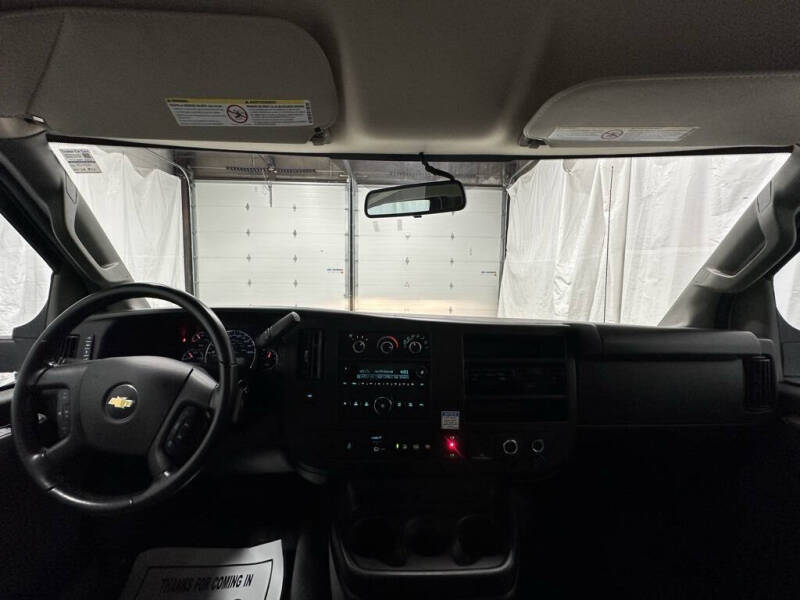2022 Chevrolet Express 3500