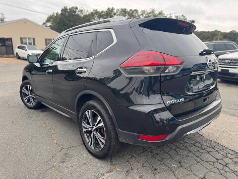 2020 Nissan Rogue SV