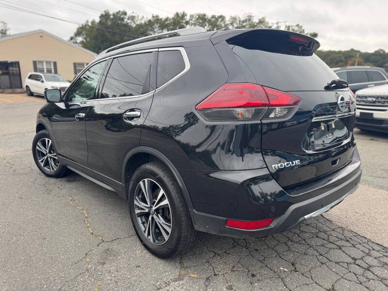 2020 Nissan Rogue SV