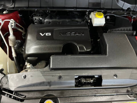 2022 Nissan Pathfinder SL