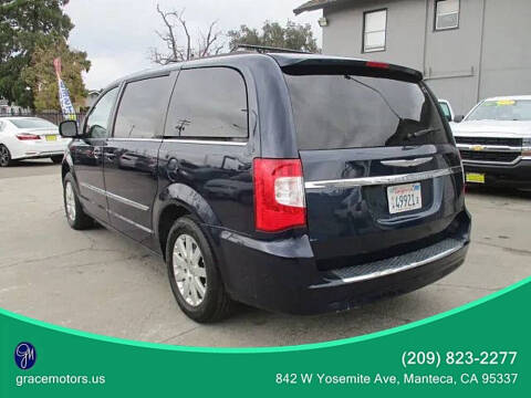 2014 Chrysler Town and Country Touring