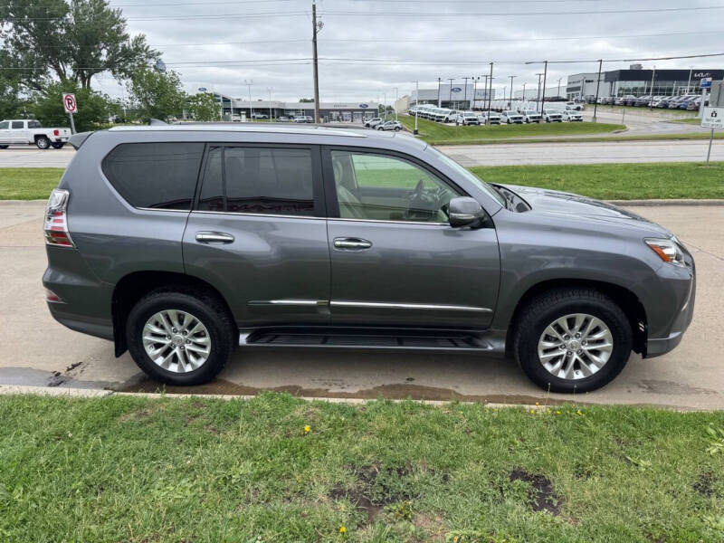 2016 Lexus GX 460