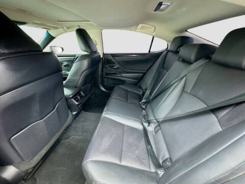 2019 Lexus ES 350