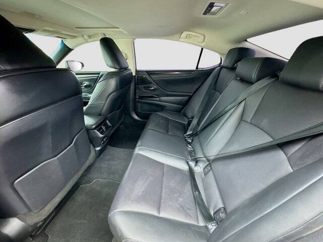 2019 Lexus ES 350
