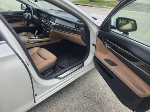 2012 BMW 7 Series 740Li