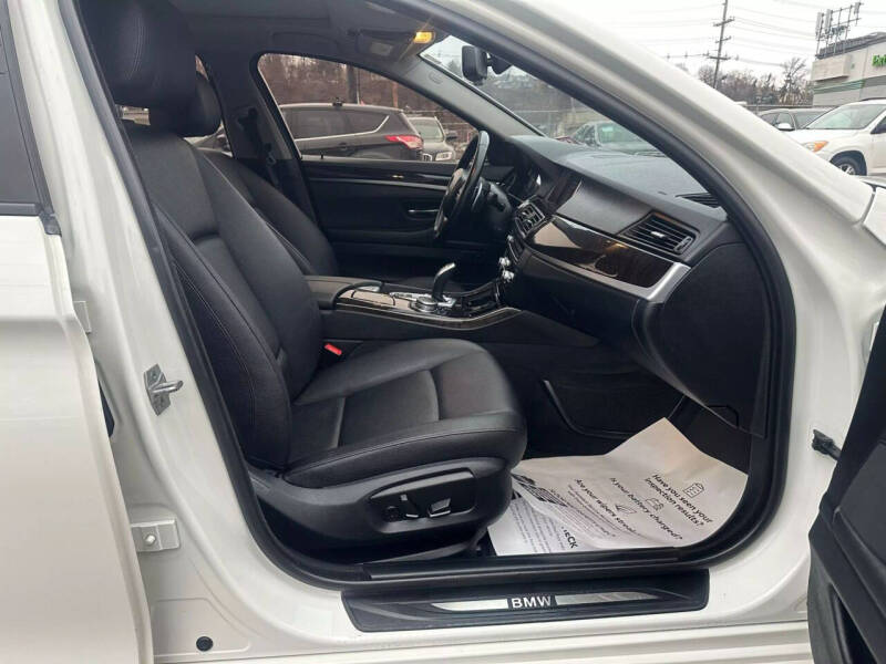 2016 BMW 5 Series 528i xDrive