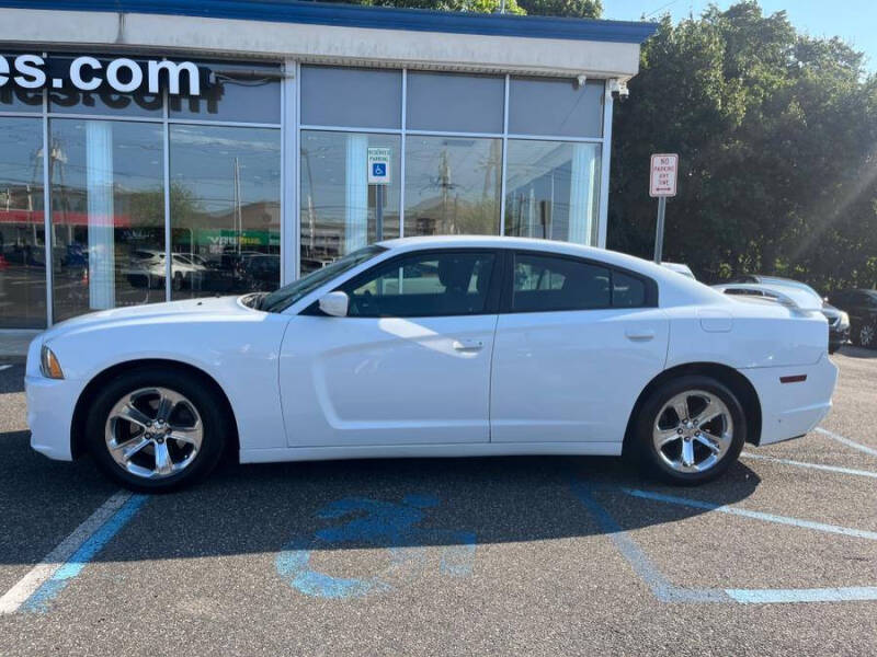 2013 Dodge Charger SE