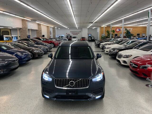 2020 Volvo XC90 T6 Momentum 6-Passenger