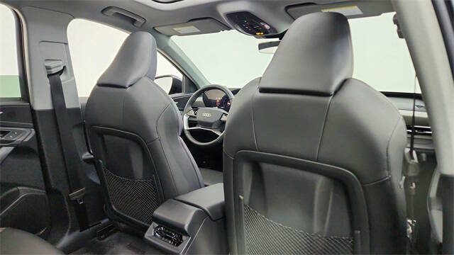 2025 Audi Q6 e-tron quattro Premium Plus