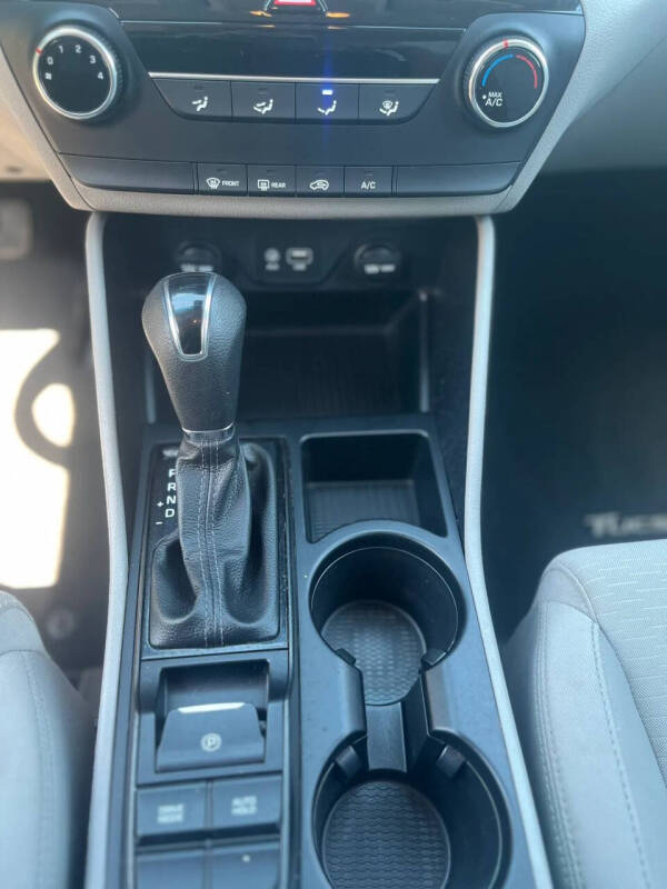 2021 Hyundai Tucson SE