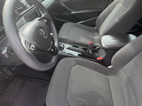 2017 Volkswagen Passat 1.8T S