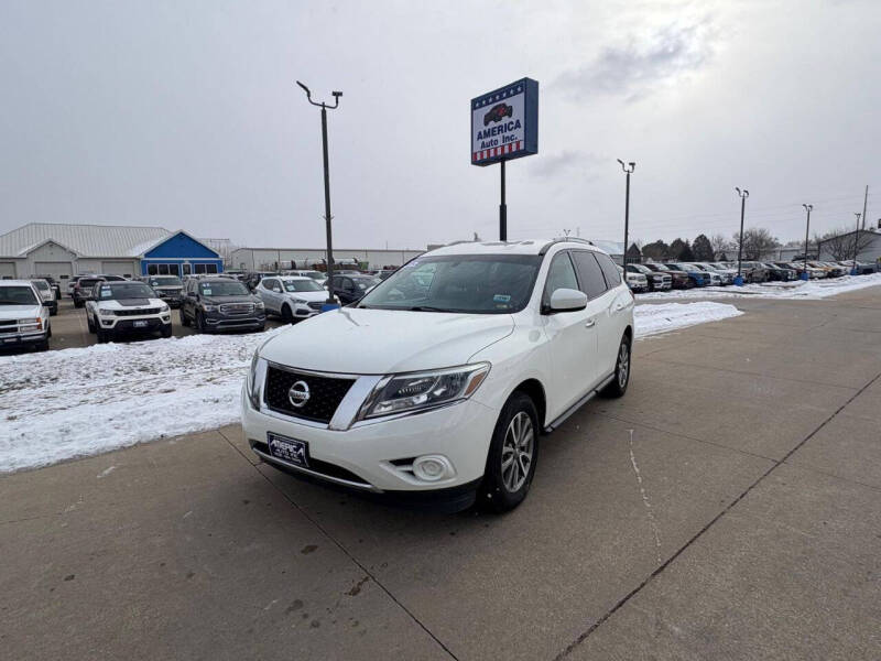 2016 Nissan Pathfinder S