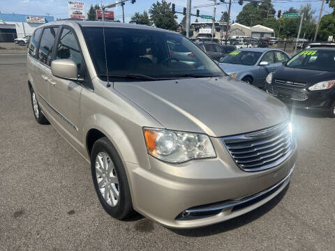 2012 Chrysler Town and Country Touring