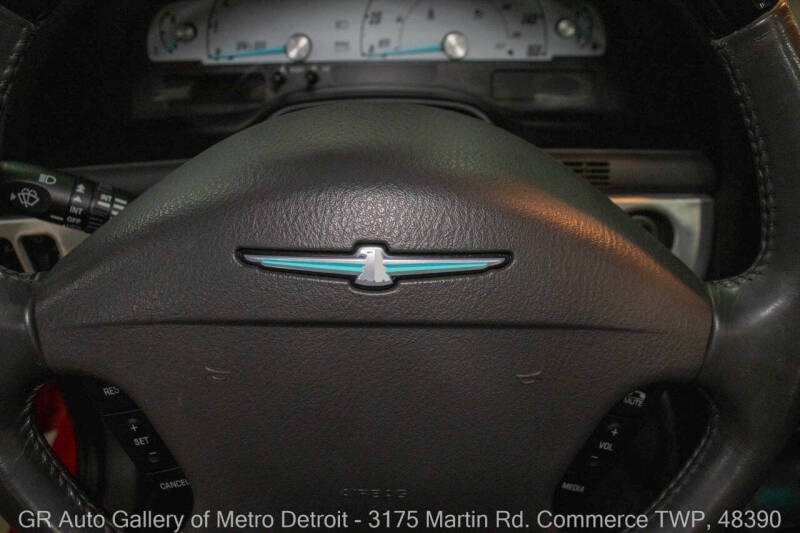 2002 Ford Thunderbird Deluxe