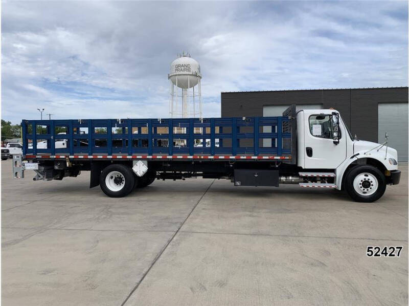 2021 Freightliner M2 106