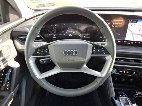 2025 Audi Q5 quattro Premium Plus TFSI