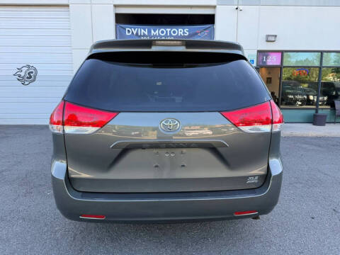 2014 Toyota Sienna
