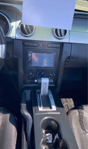 2005 Ford Mustang GT Premium