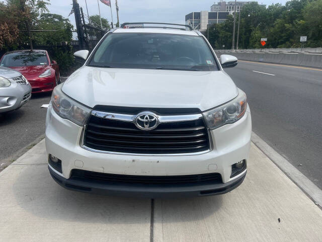 2015 Toyota Highlander for sale at Q Cars Auto in Jersey City, NJ