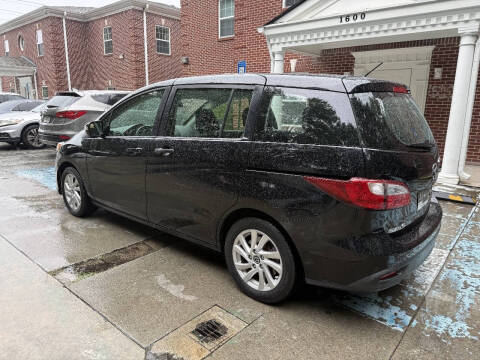 2013 Mazda MAZDA5 Sport